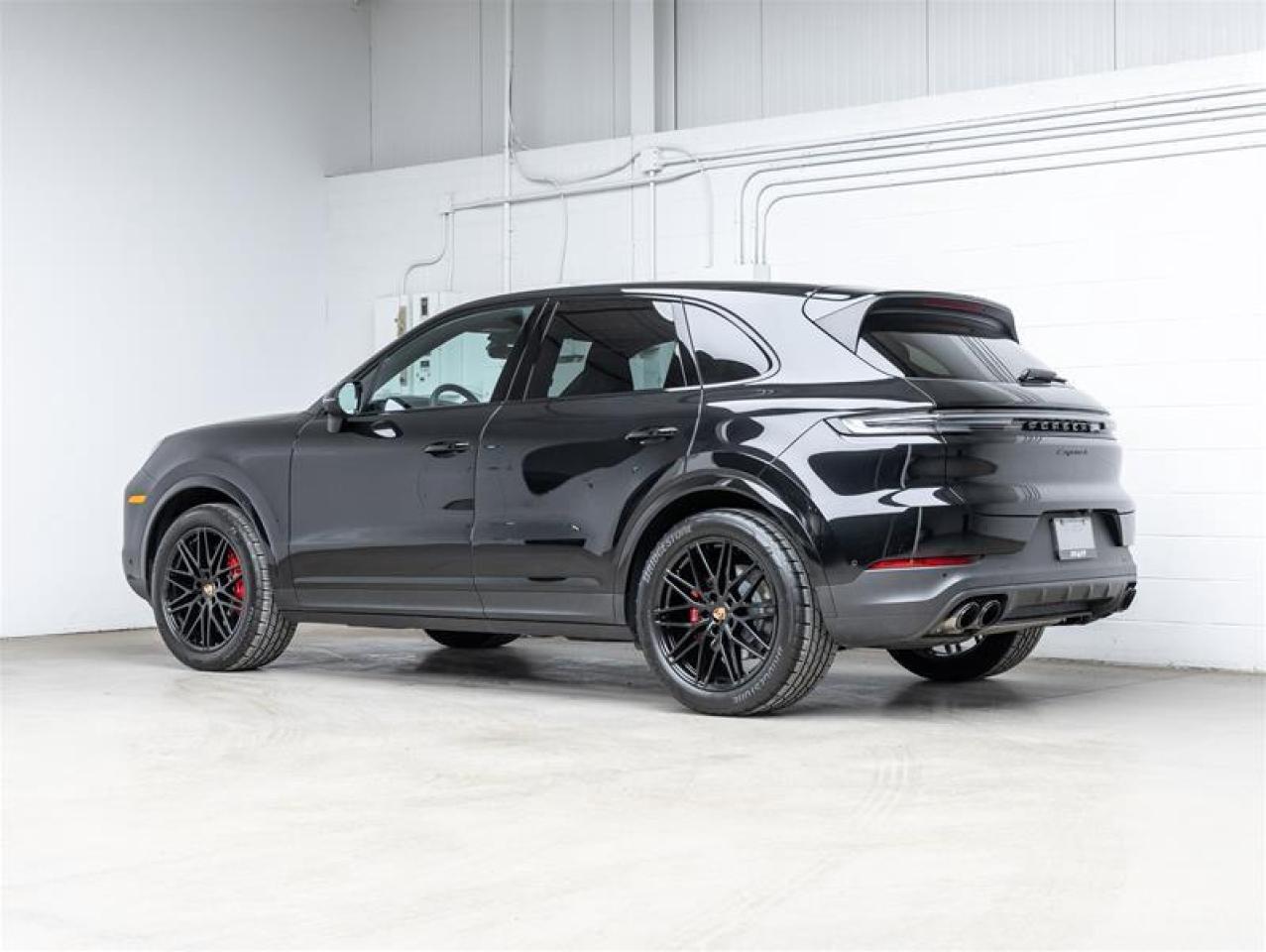 2025 Porsche Cayenne  Photo