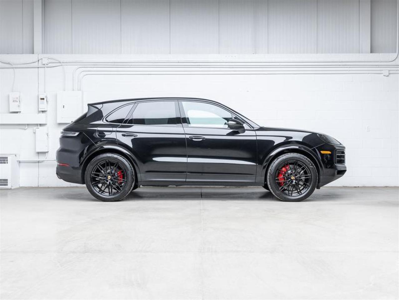 2025 Porsche Cayenne  Photo