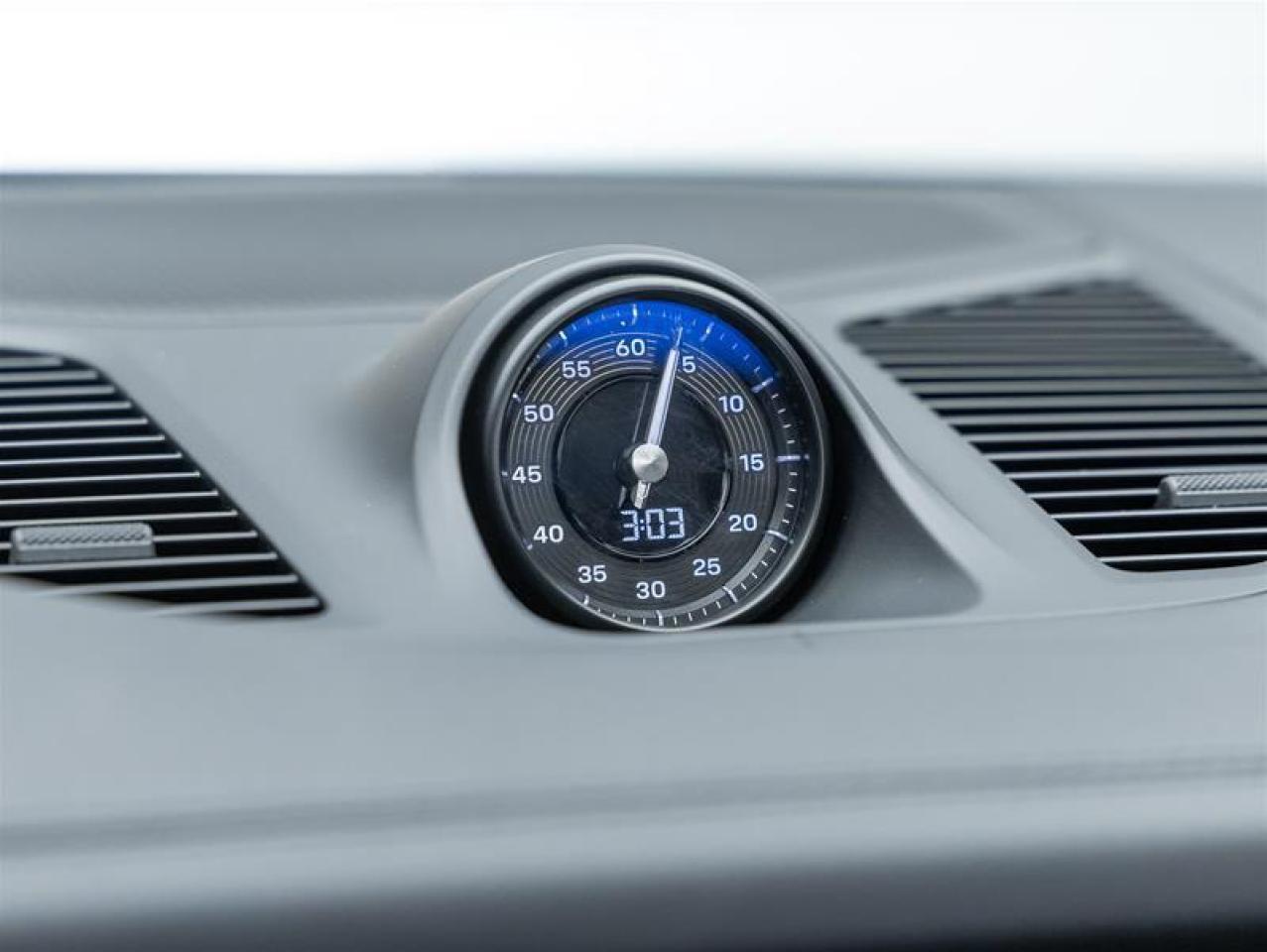 2025 Porsche Cayenne  Photo