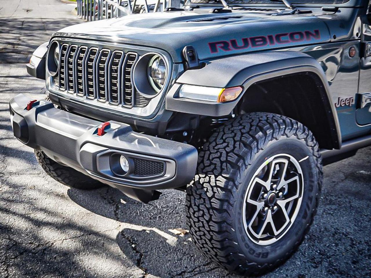 2026 Jeep Wrangler  Photo3