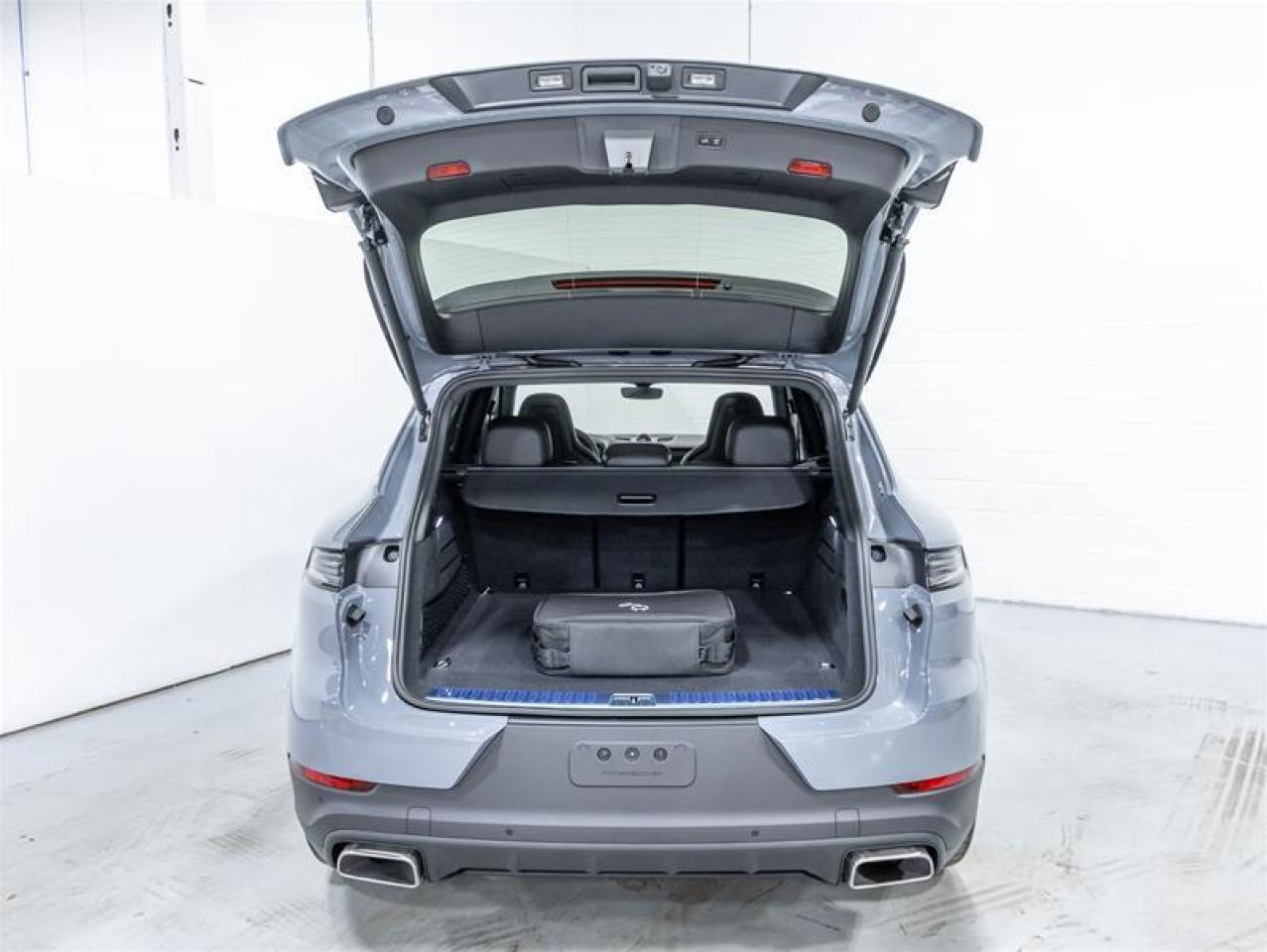 2026 Porsche Cayenne  Photo