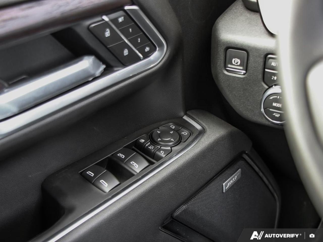 2026 GMC SIERRA 2500HD Crew Cab Standard Box 4-Wheel Drive SLT Photo