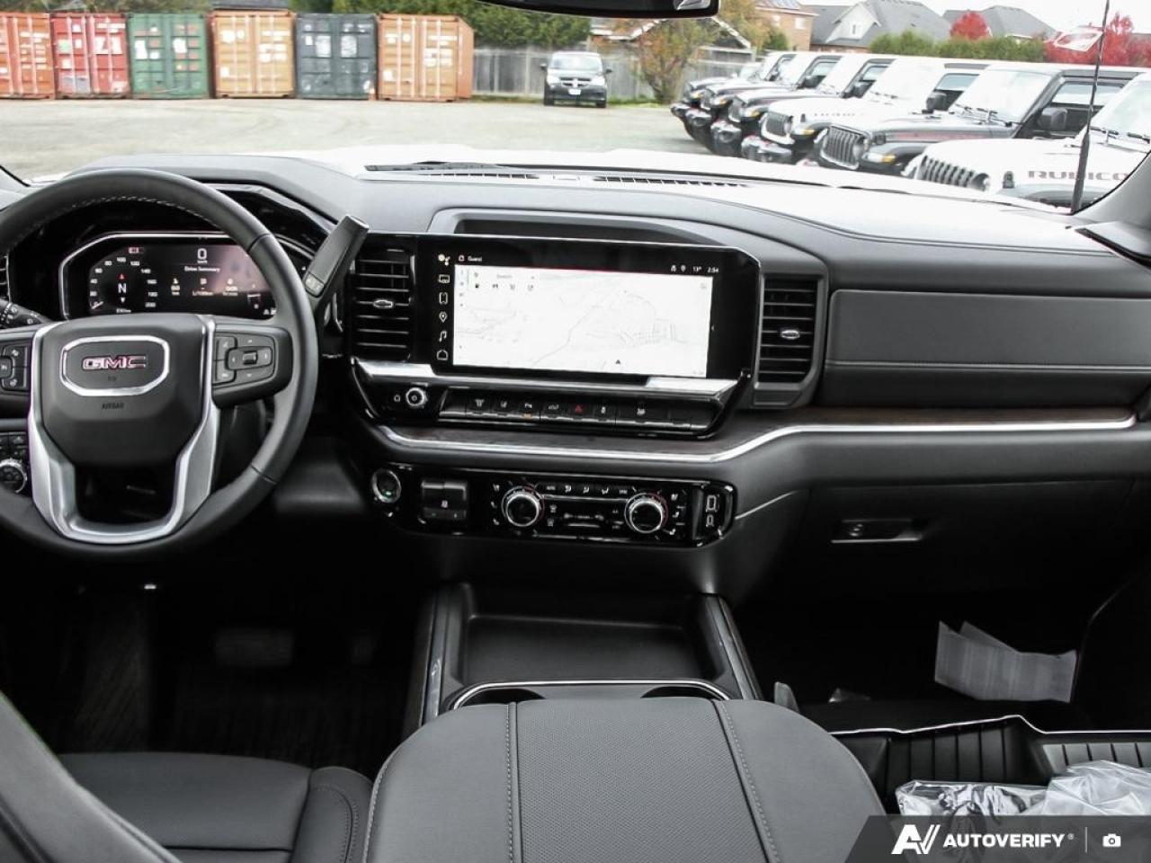 2026 GMC SIERRA 2500HD Crew Cab Standard Box 4-Wheel Drive SLT Photo