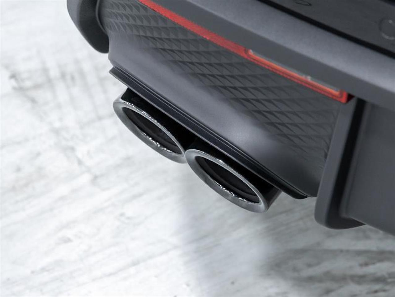 2026 Porsche Macan  Photo