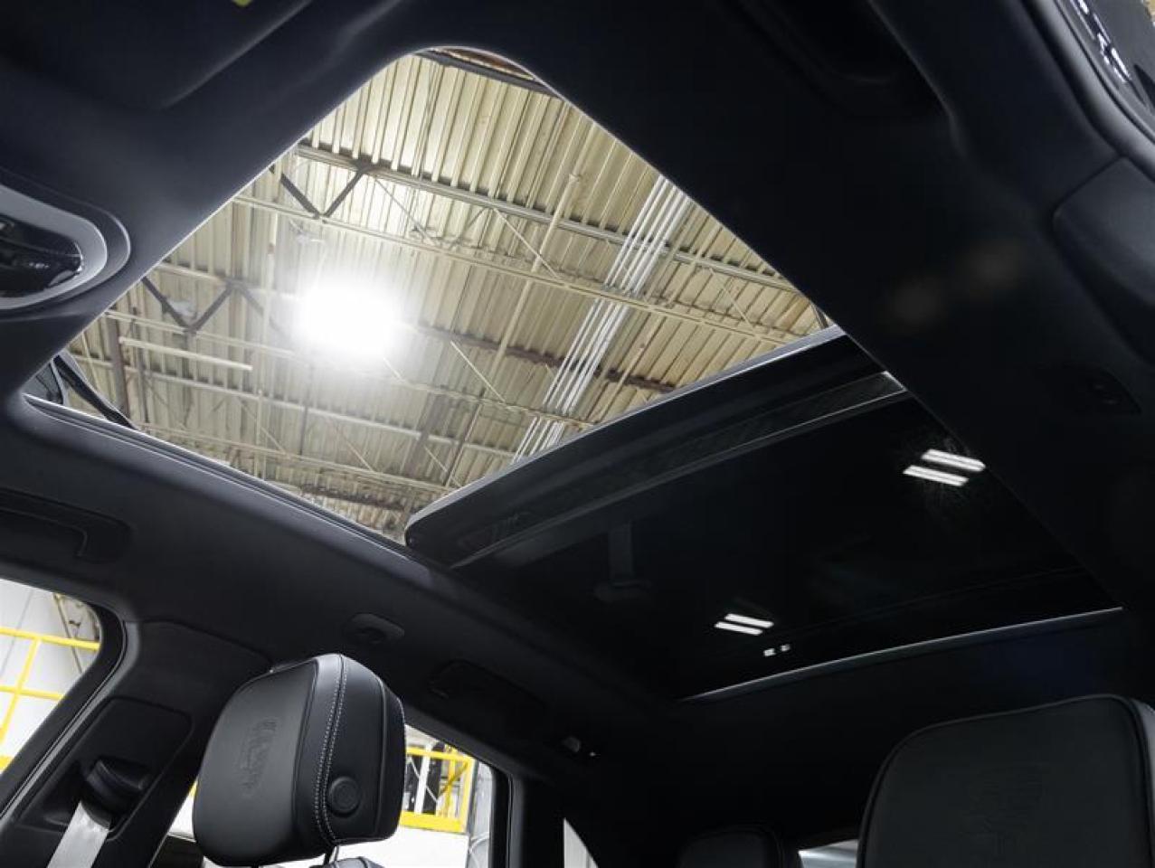 2026 Porsche Macan  Photo