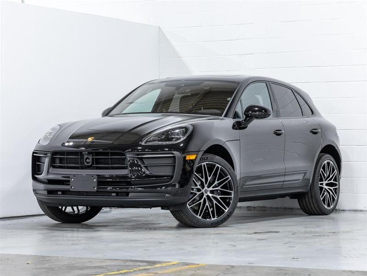 2026 Porsche Macan  Photo