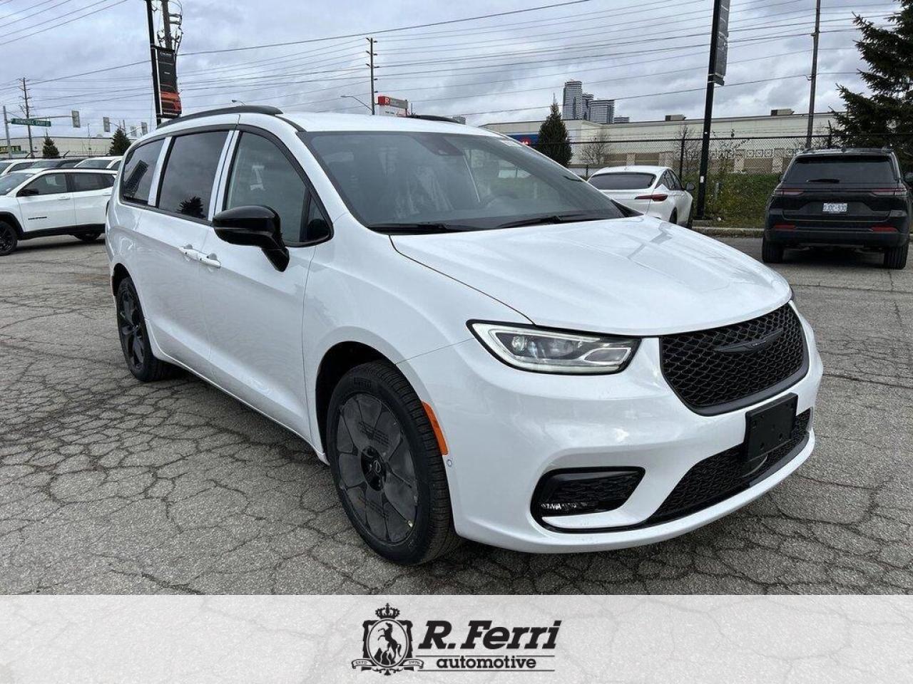 2026 Chrysler Pacifica Select All-Wheel Drive Passenger Van Photo