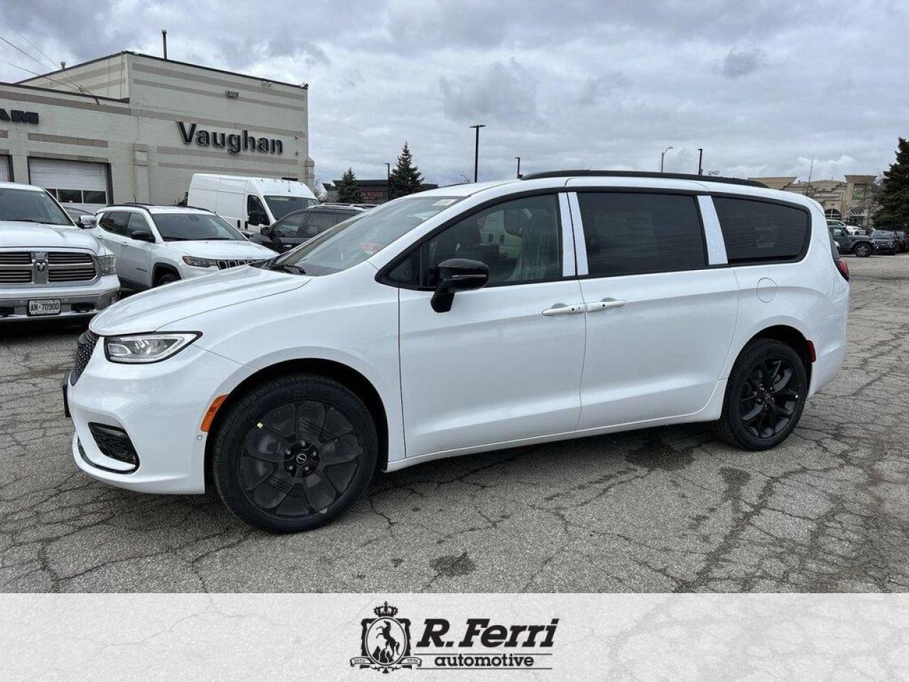 2026 Chrysler Pacifica Select All-Wheel Drive Passenger Van Photo