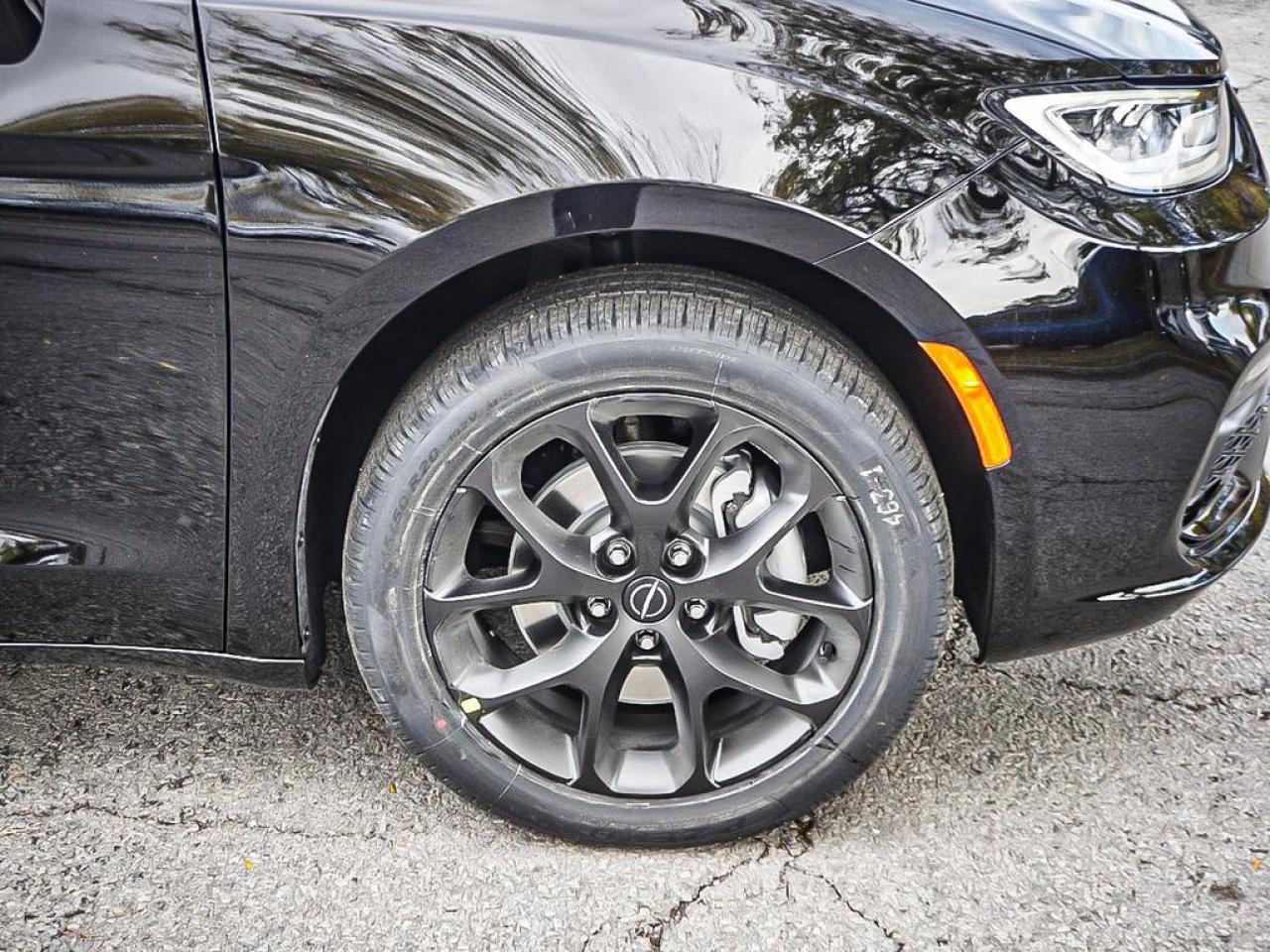 2026 Chrysler Pacifica  Photo