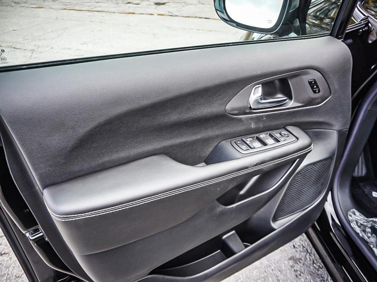 2026 Chrysler Pacifica  Photo