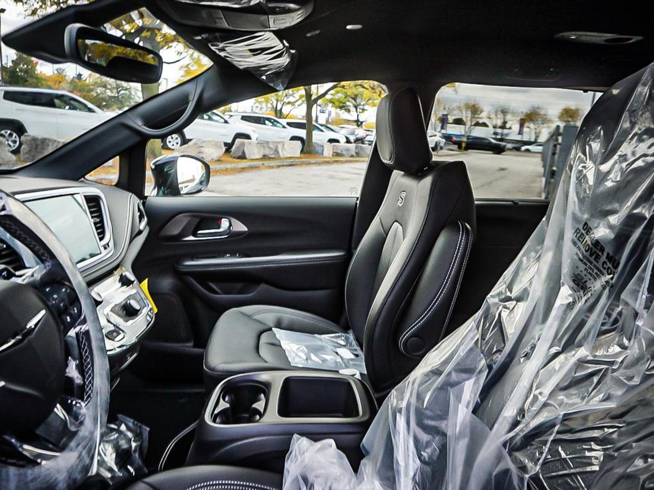 2026 Chrysler Pacifica  Photo