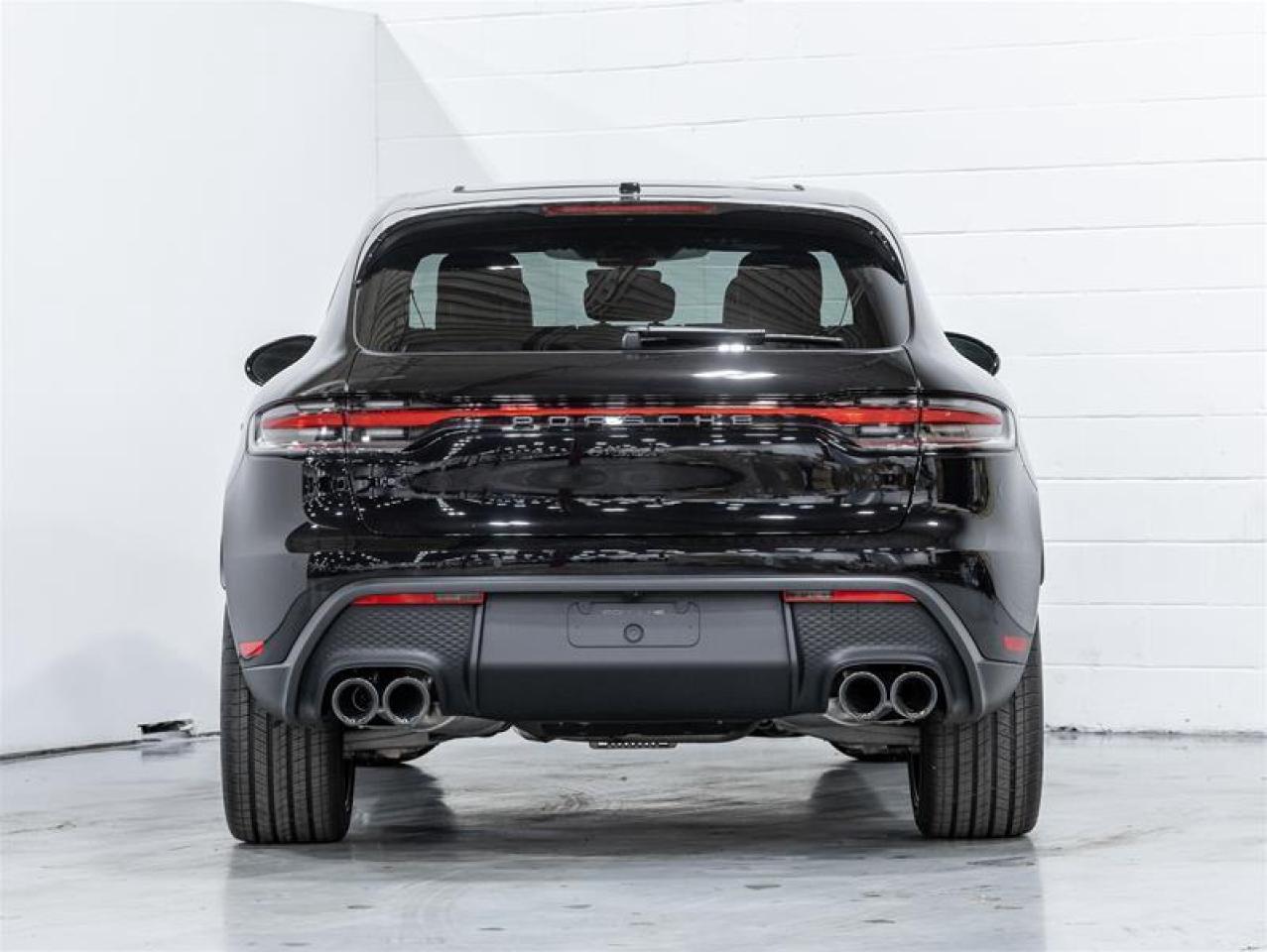 2026 Porsche Macan  Photo