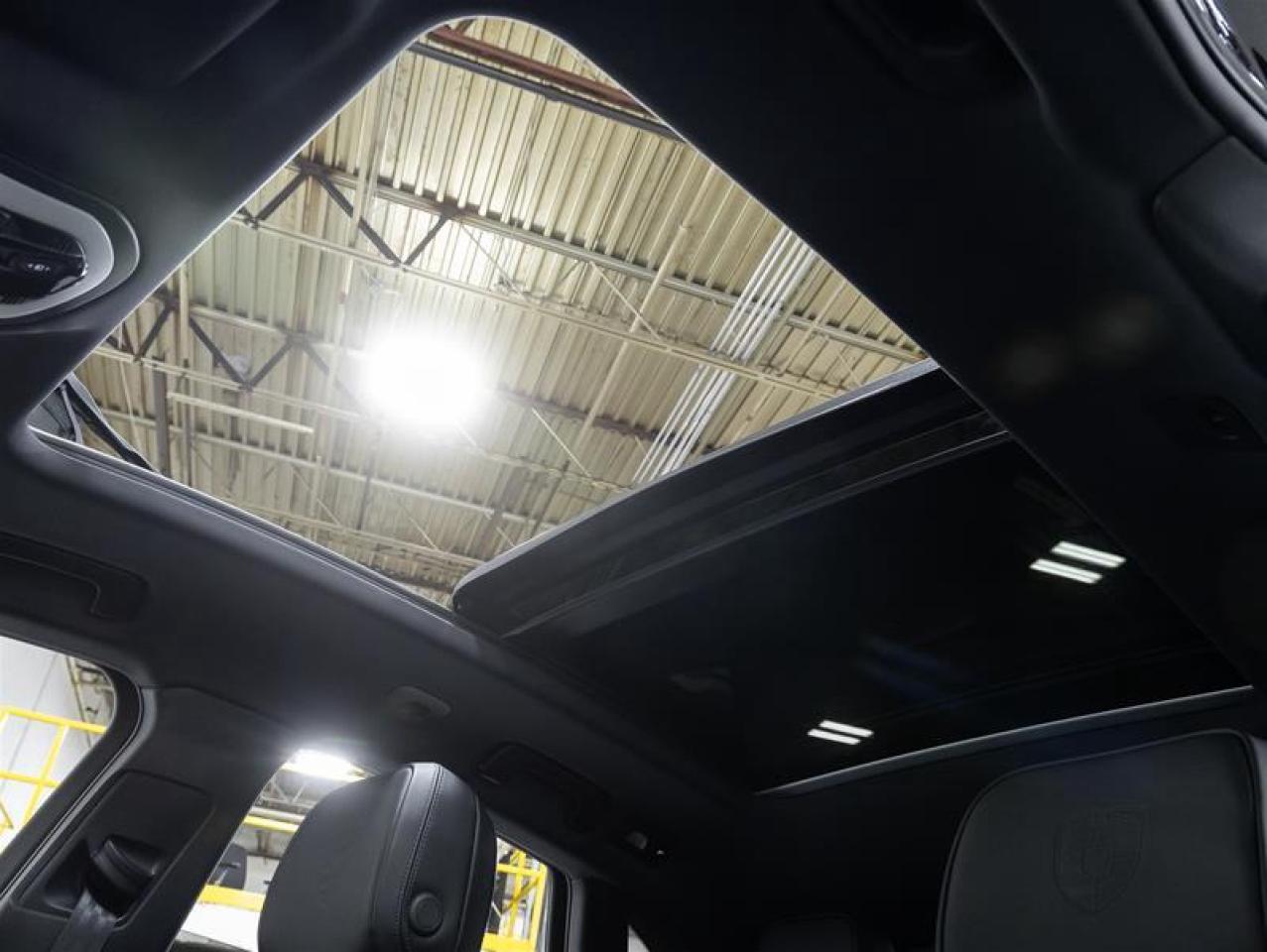 2026 Porsche Macan  Photo