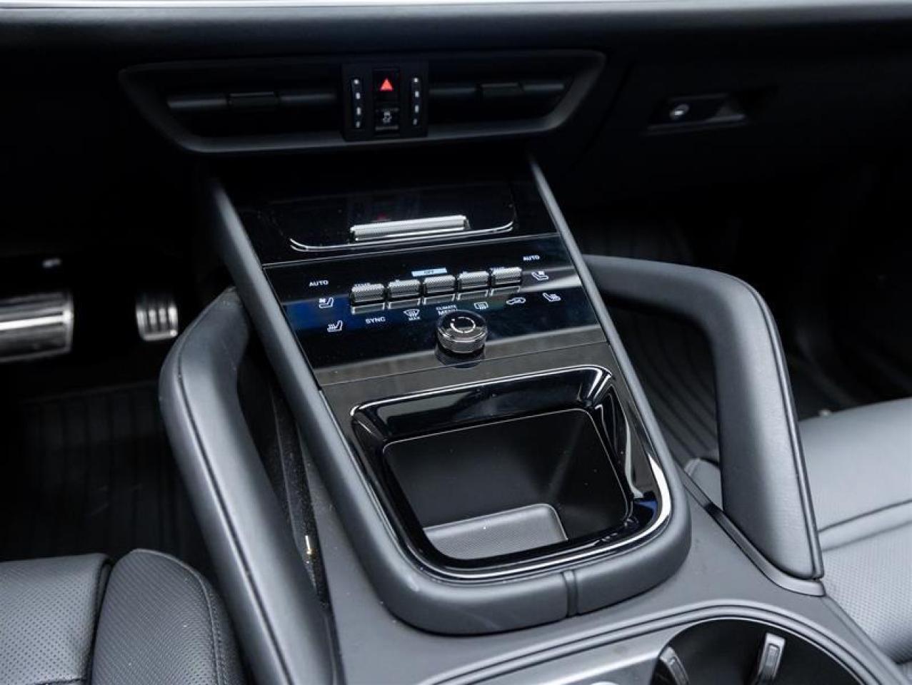 2026 Porsche Cayenne  Photo