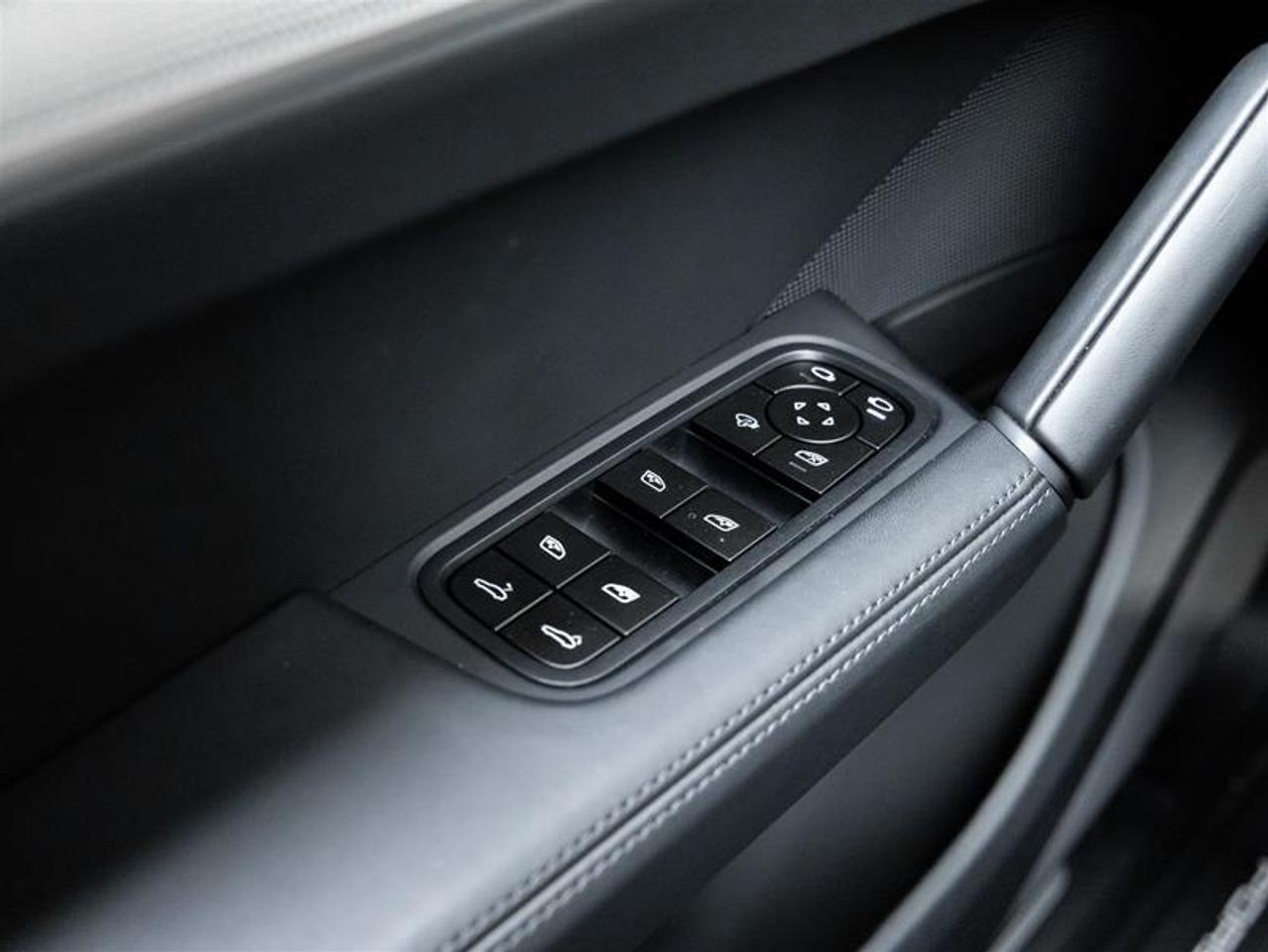 2026 Porsche Cayenne  Photo