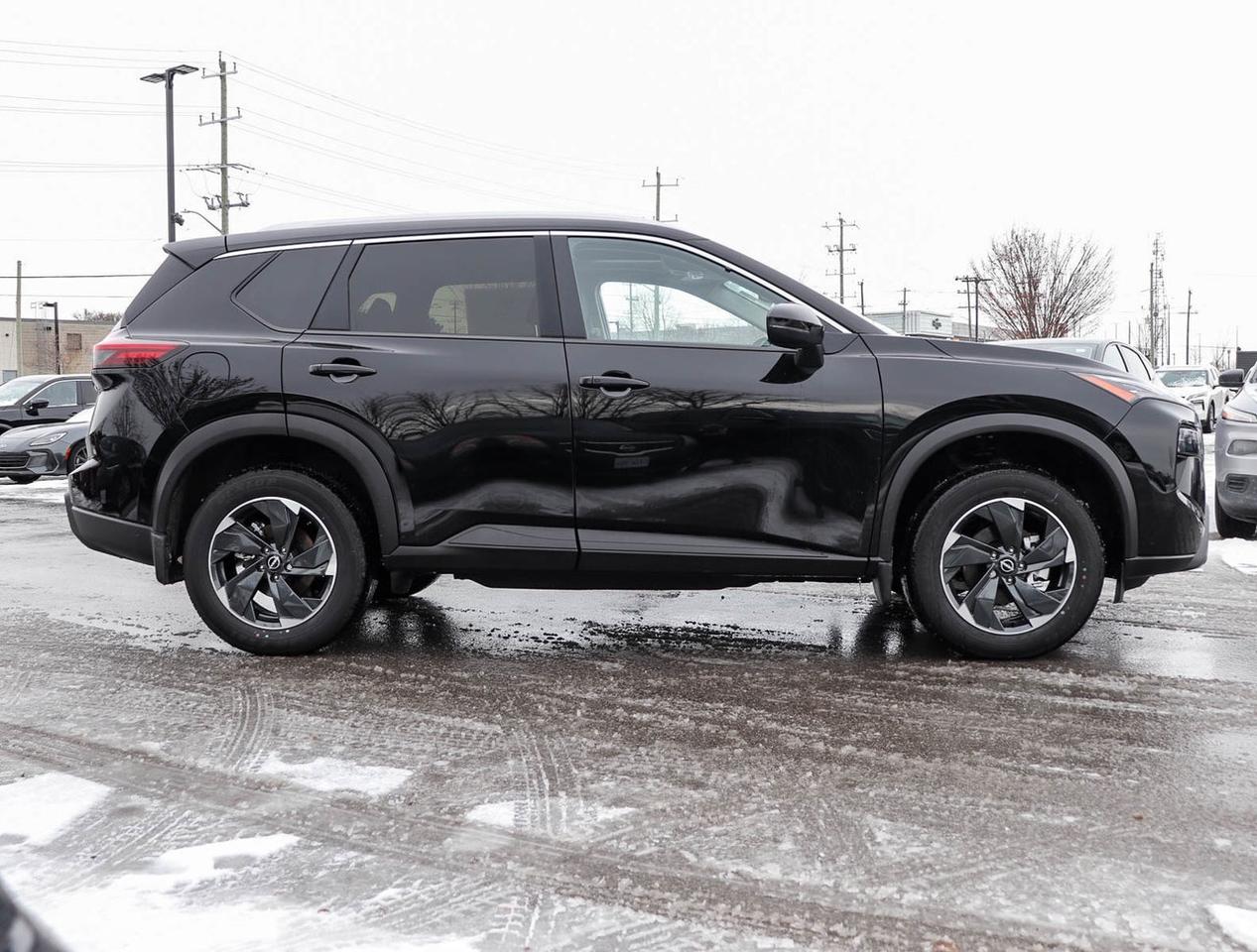 2025 Nissan Rogue SV Moonroof HEATED STEERING   PANO ROOF   POWER SE Photo