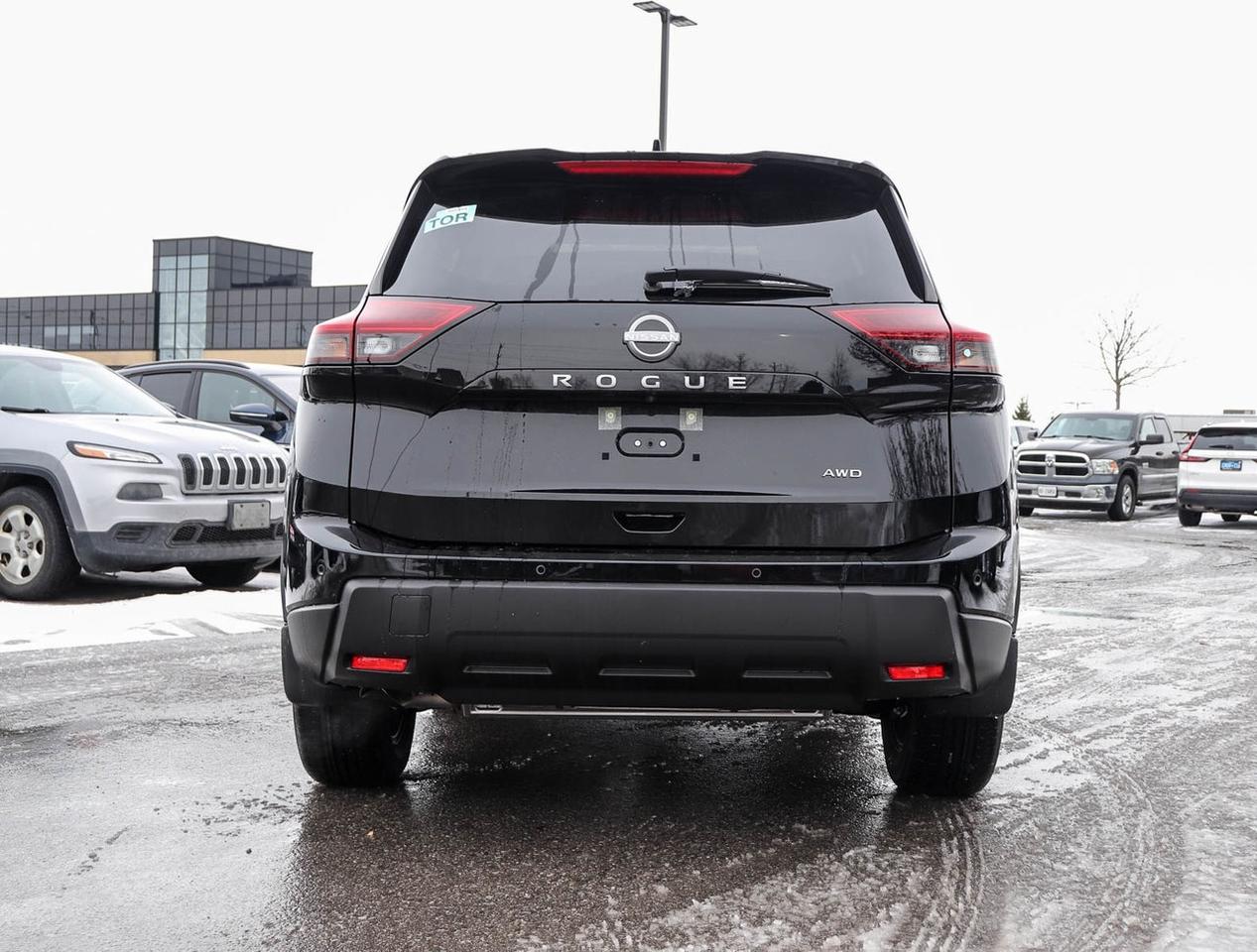 2025 Nissan Rogue SV Moonroof HEATED STEERING   PANO ROOF   POWER SE Photo3