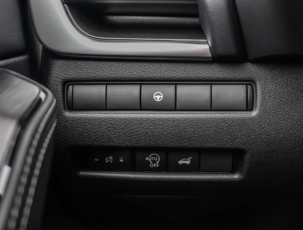 2025 Nissan Rogue SV Moonroof HEATED STEERING   PANO ROOF   POWER SE Photo