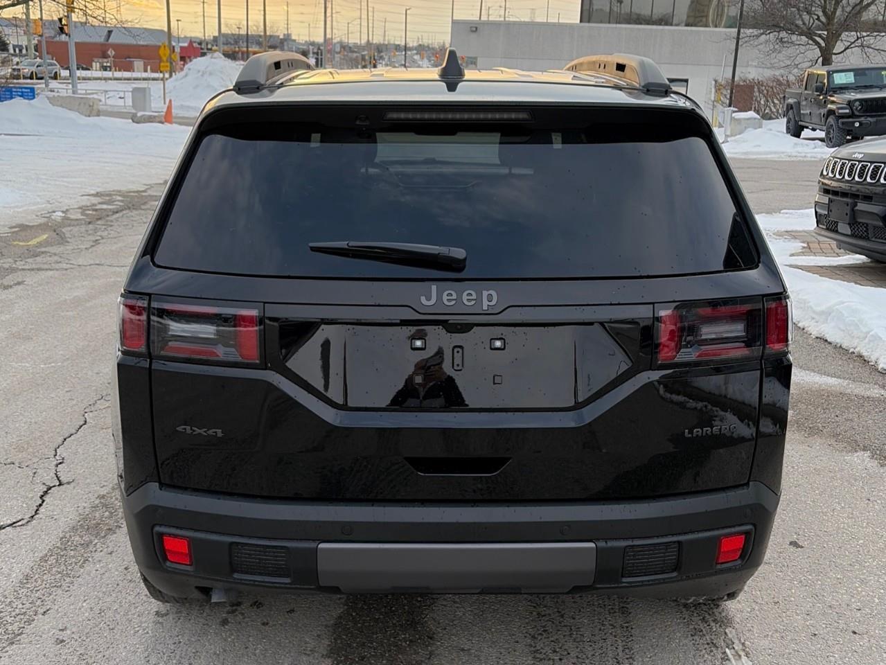 2026 Jeep Cherokee  Photo3