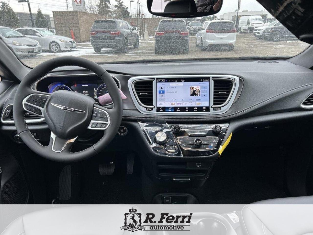 2026 Chrysler Pacifica Select Front-Wheel Drive Passenger Van Photo