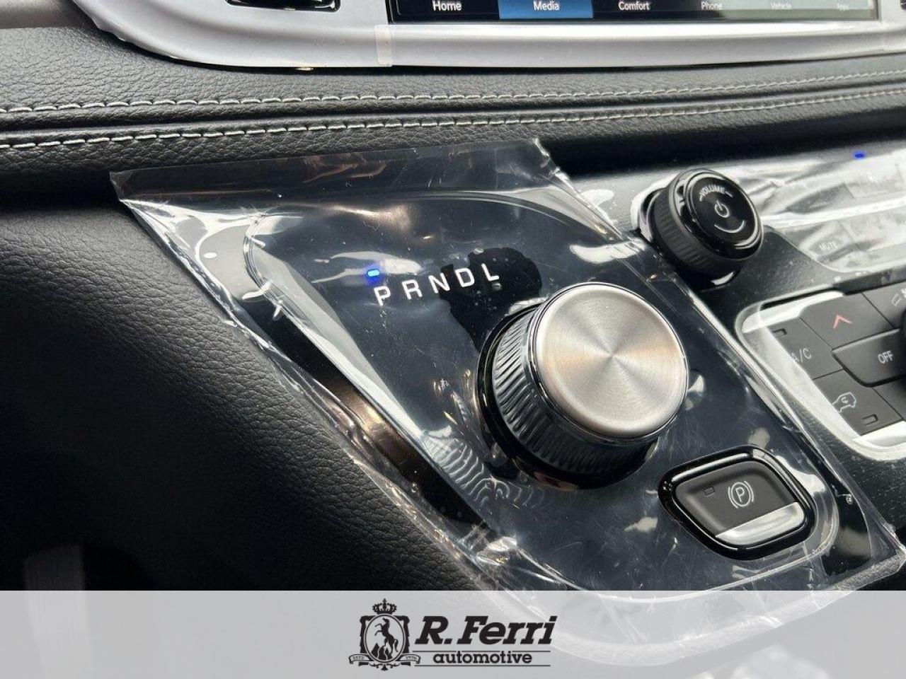 2026 Chrysler Pacifica Select Front-Wheel Drive Passenger Van Photo