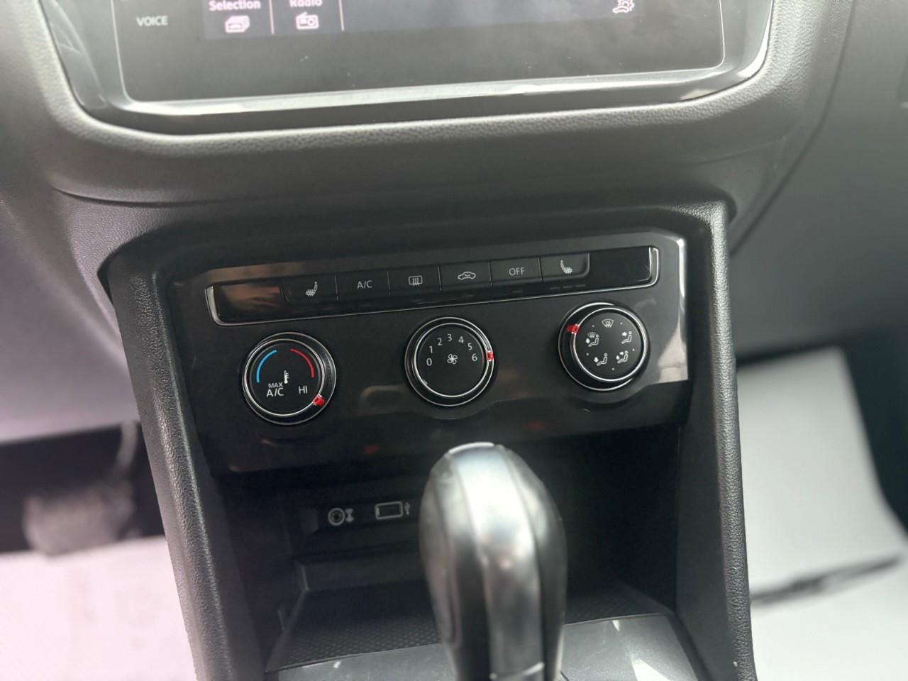 2018 Volkswagen Tiguan Trendline 4dr All-wheel Drive 4MOTION Photo