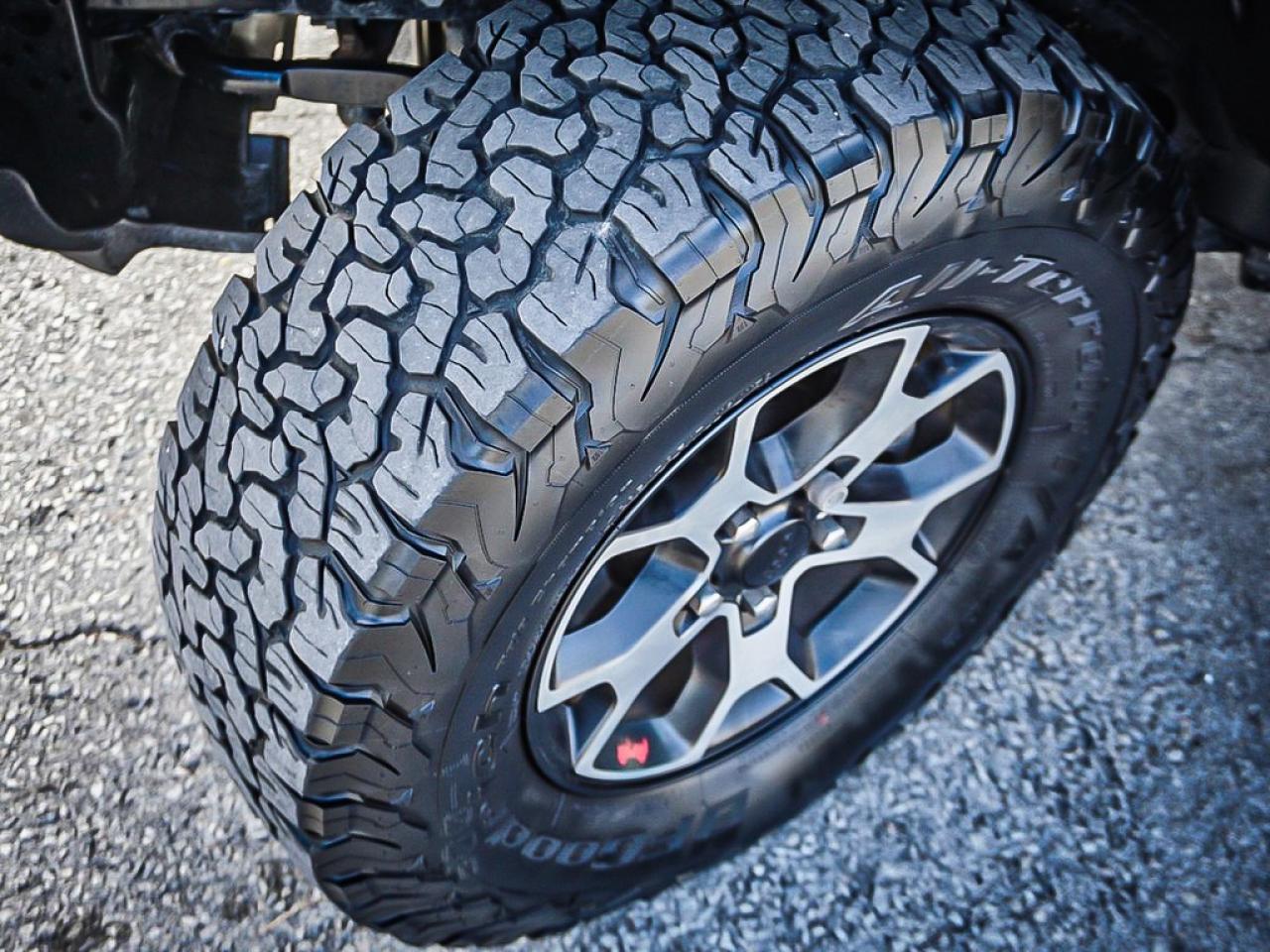 2023 Jeep Wrangler  Photo3