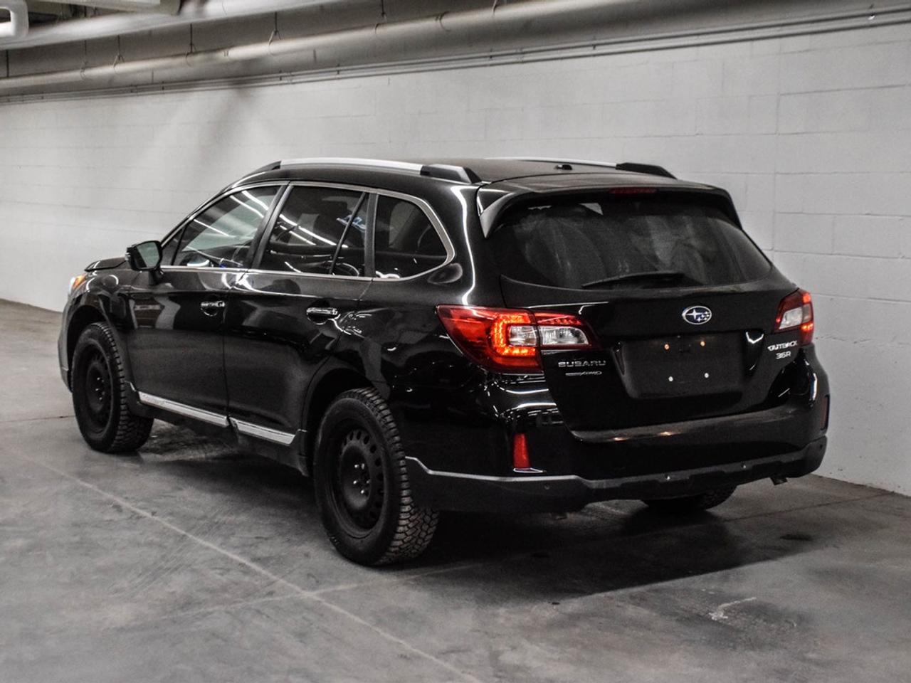 2017 Subaru Outback  Photo