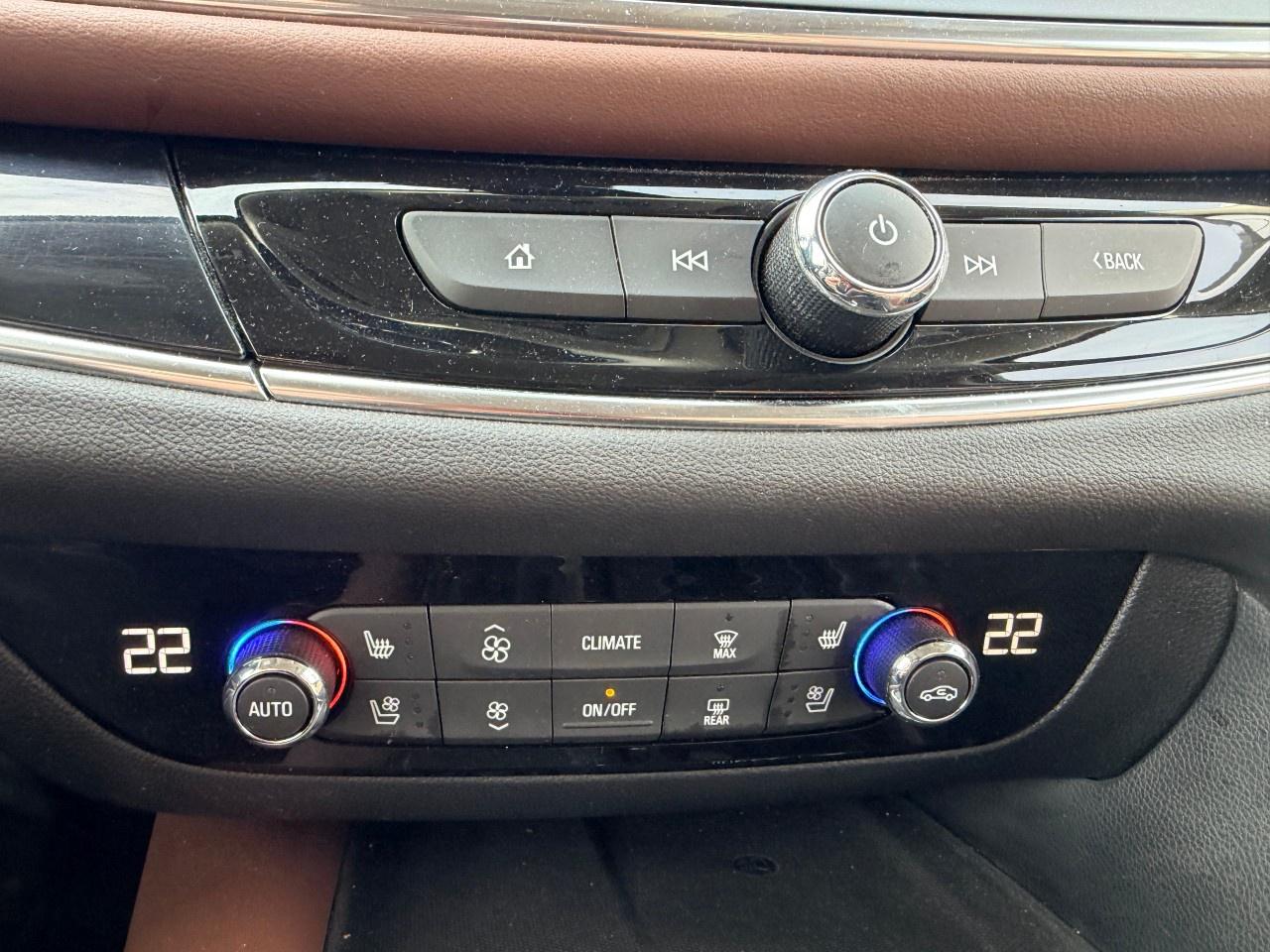 2018 Buick Enclave Avenir AWD Photo