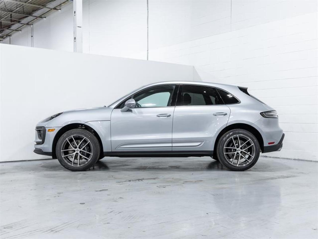 2026 Porsche Macan  Photo