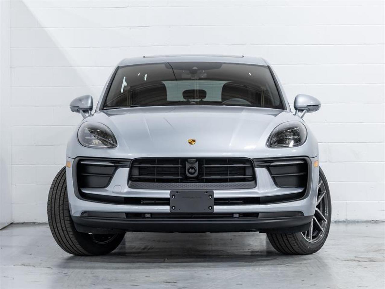 2026 Porsche Macan  Photo