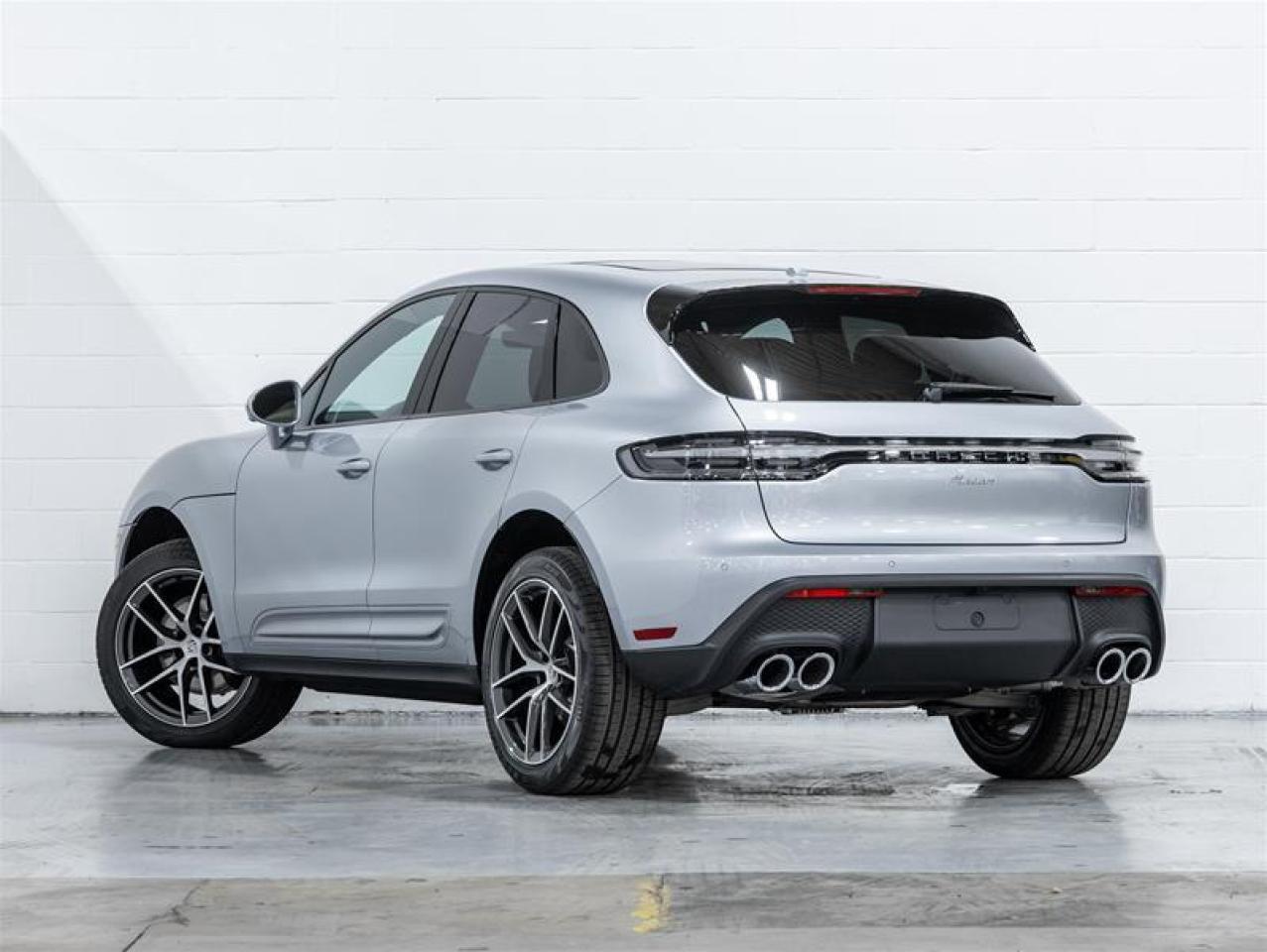 2026 Porsche Macan  Photo