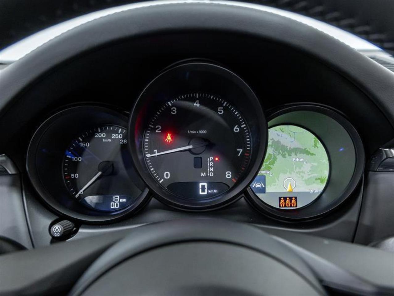 2026 Porsche Macan  Photo