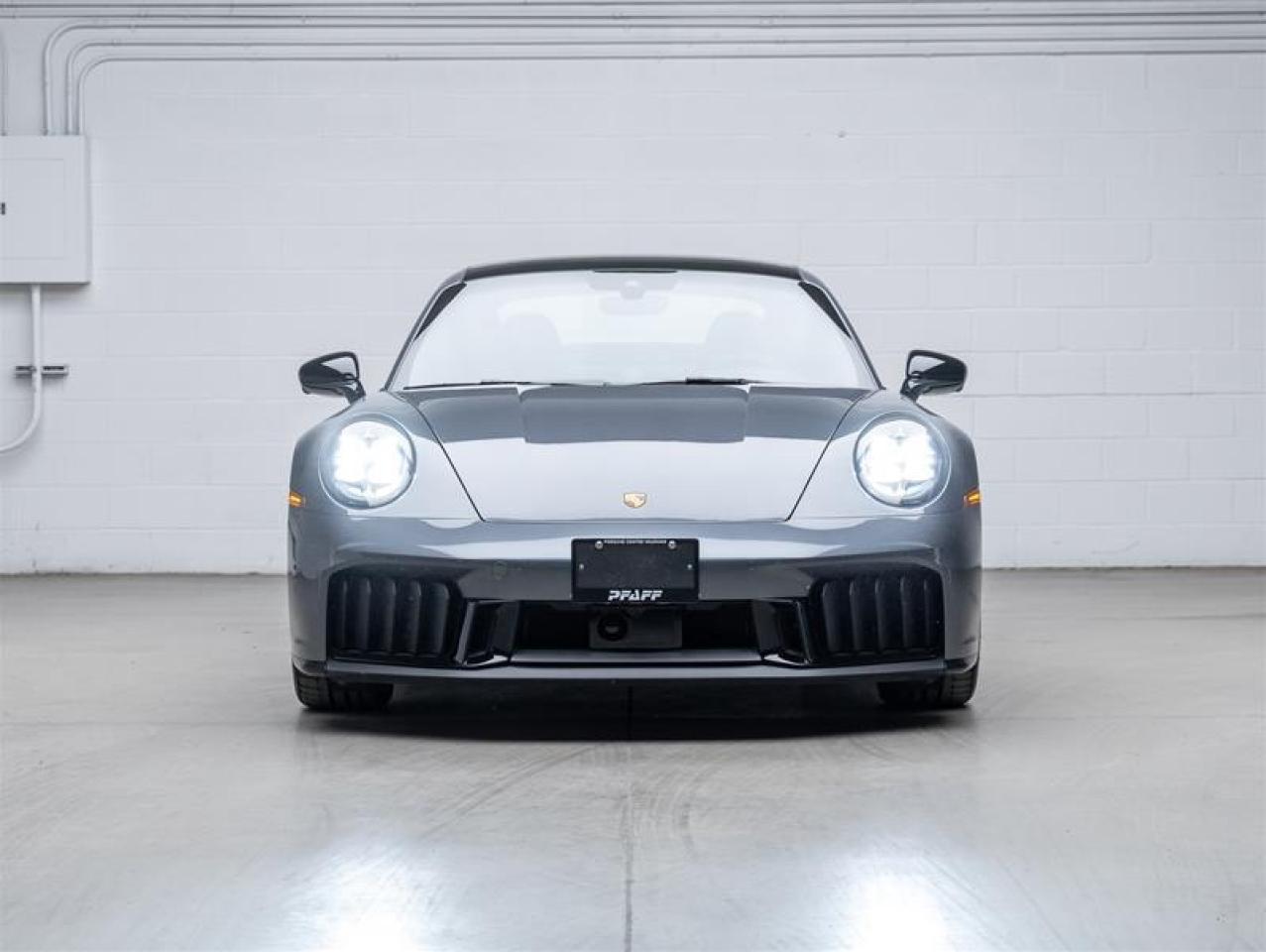 2025 Porsche 911  Photo