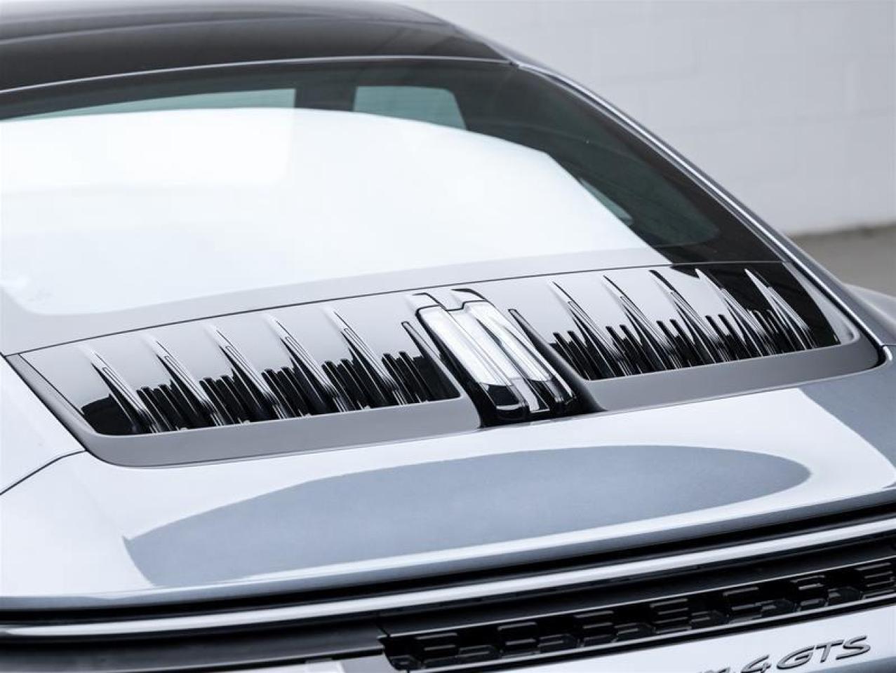 2025 Porsche 911  Photo