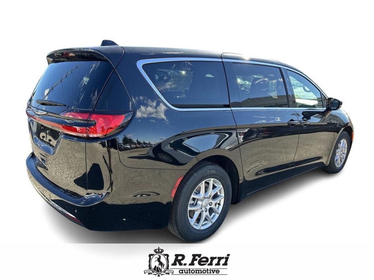 2026 Chrysler Pacifica Select Front-Wheel Drive Passenger Van Photo