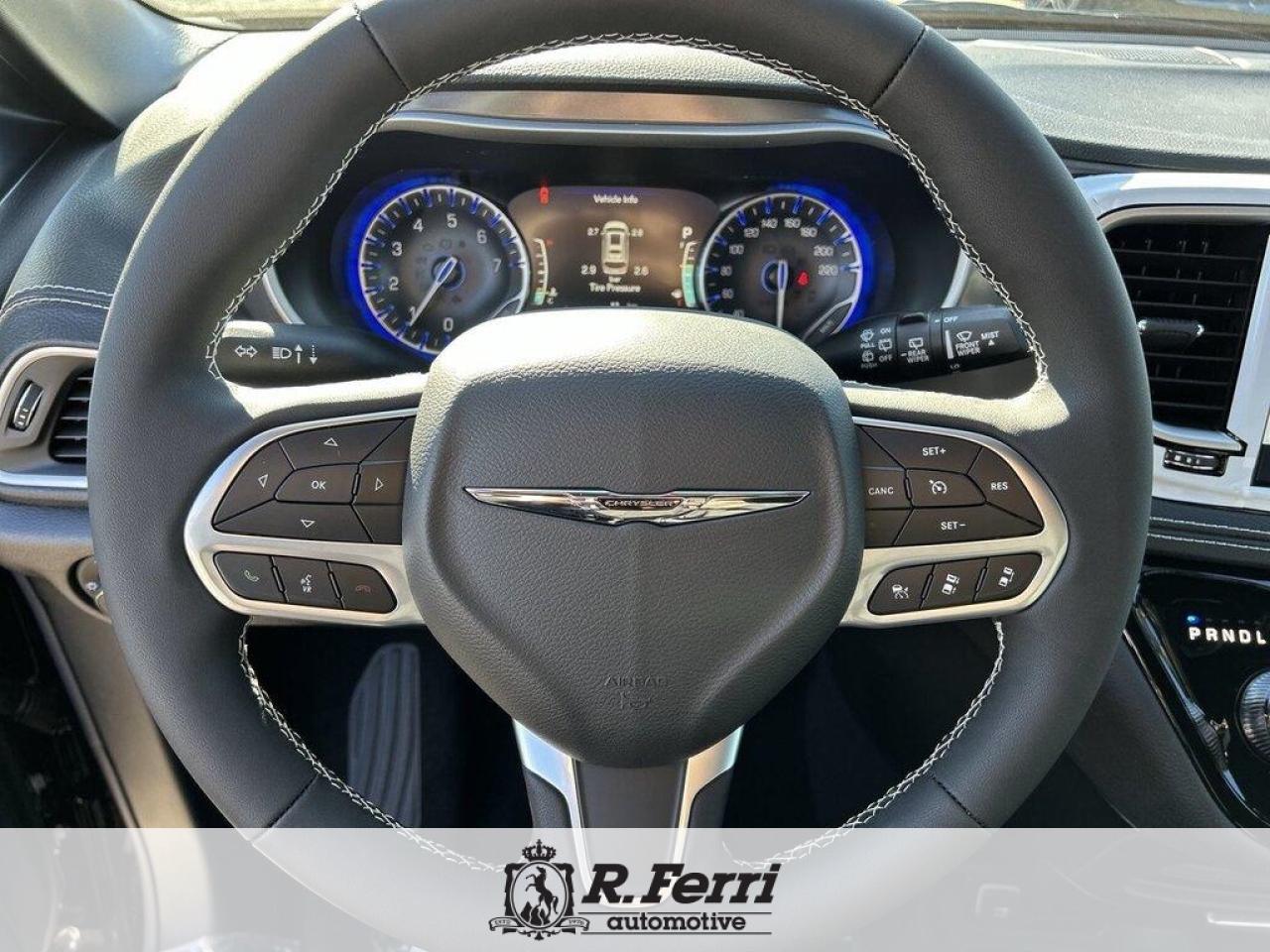 2026 Chrysler Pacifica Select Front-Wheel Drive Passenger Van Photo