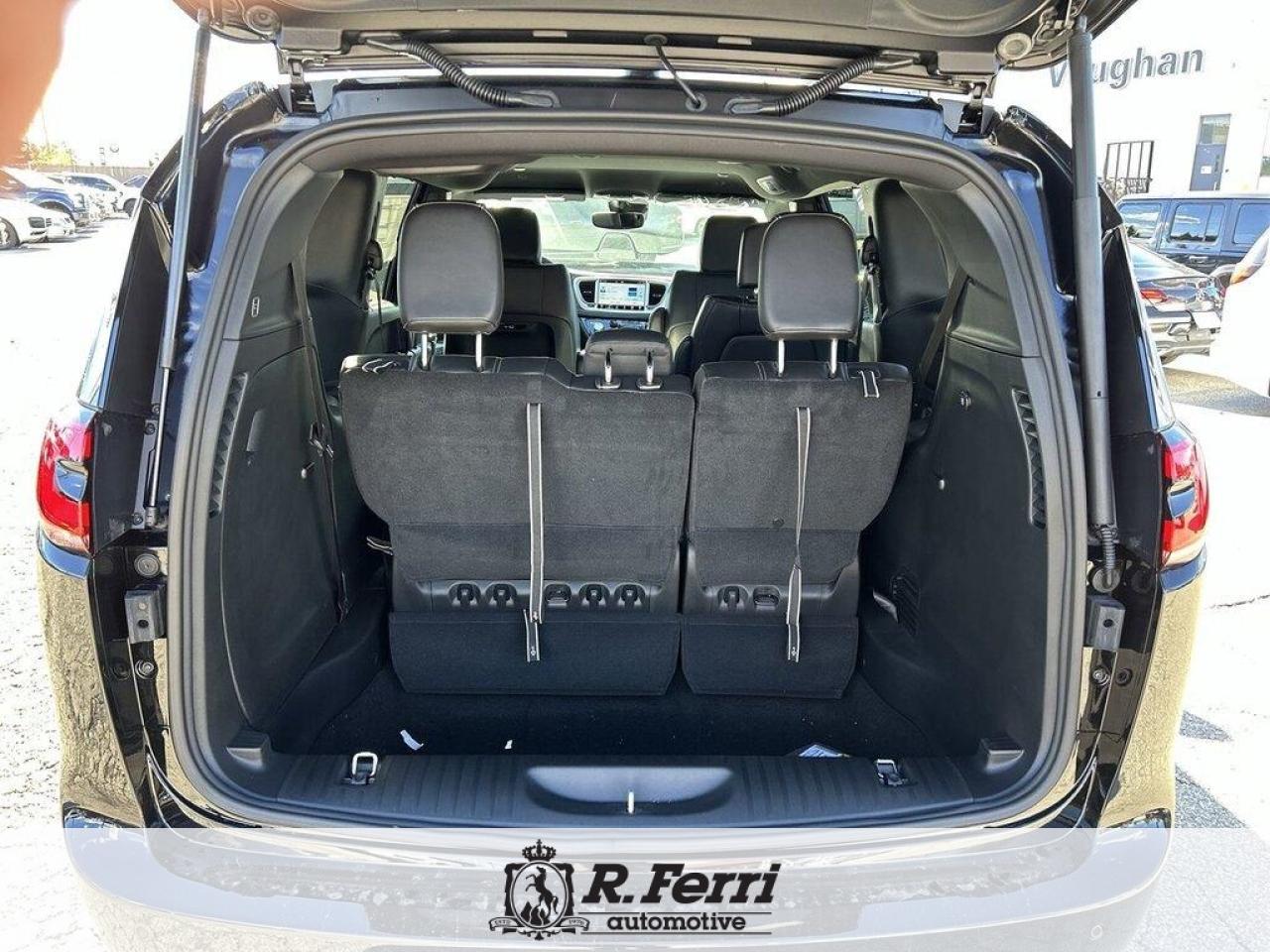 2026 Chrysler Pacifica Select Front-Wheel Drive Passenger Van Photo