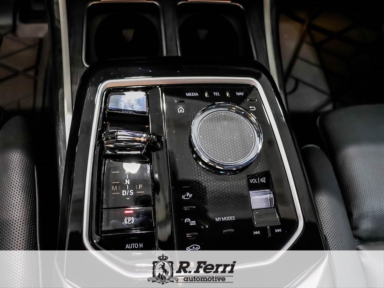 2024 BMW 760 i xDrive 4dr All-Wheel Drive Sedan Photo