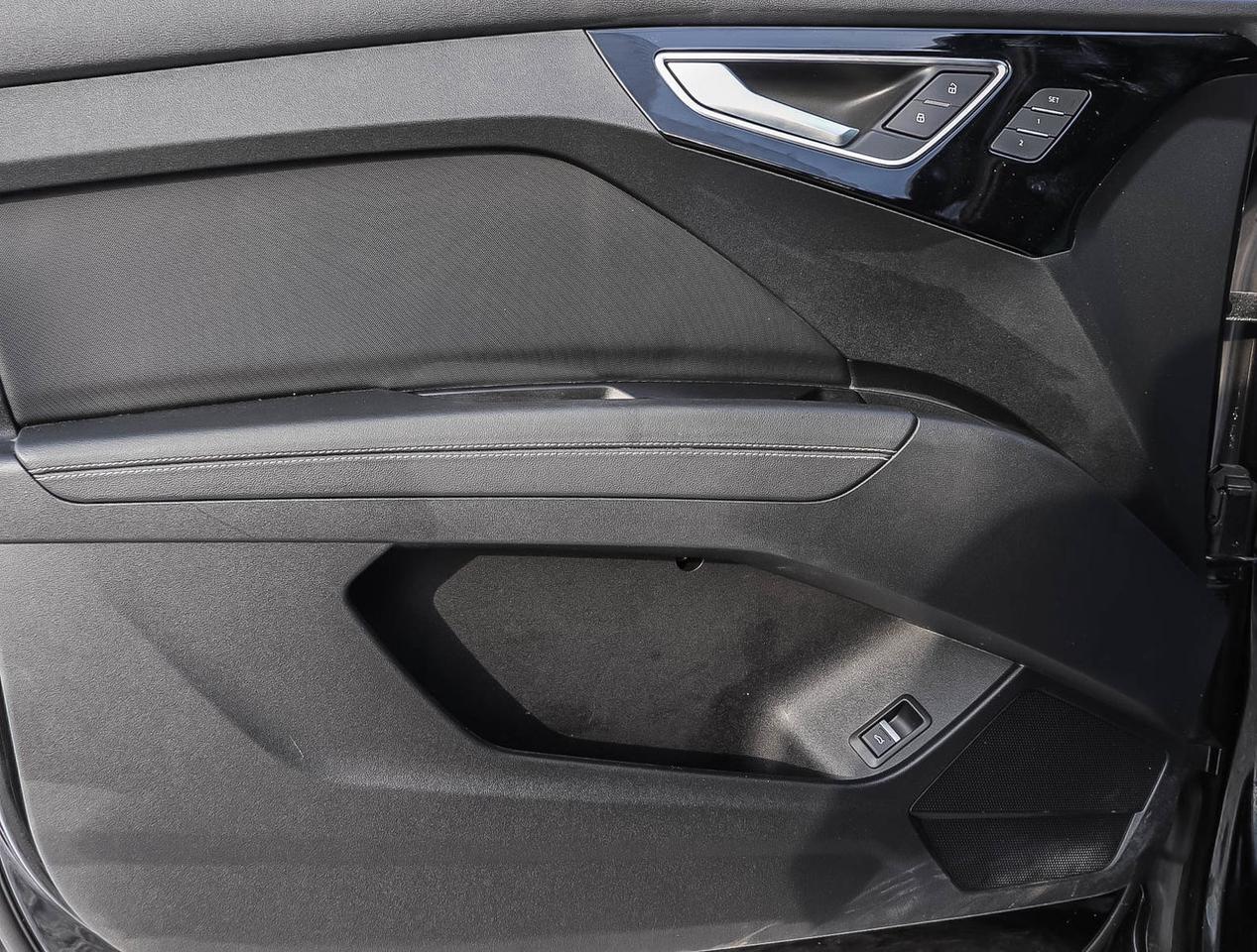 2024 Audi Q4 e-tron BASE Photo