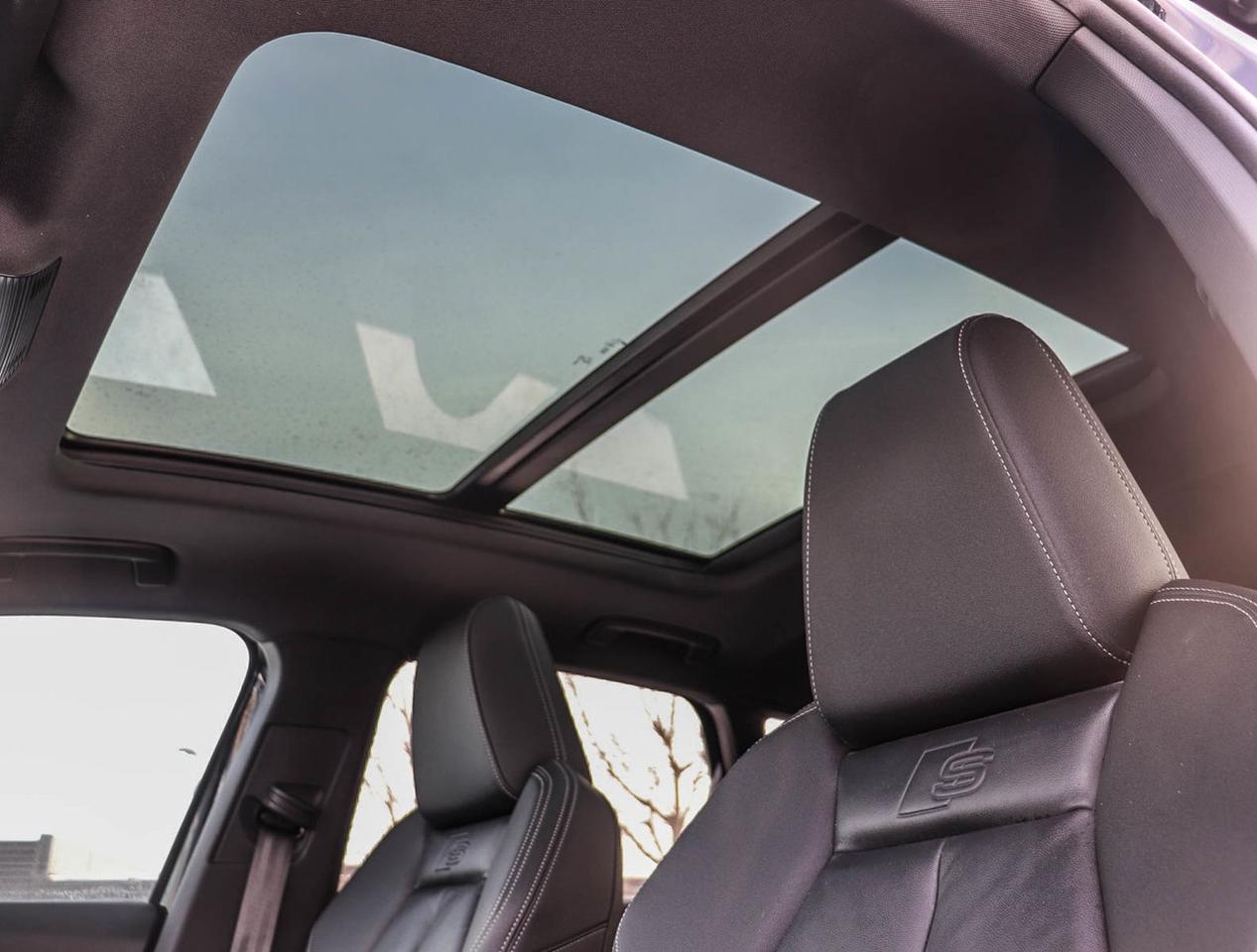 2024 Audi Q4 e-tron BASE Photo