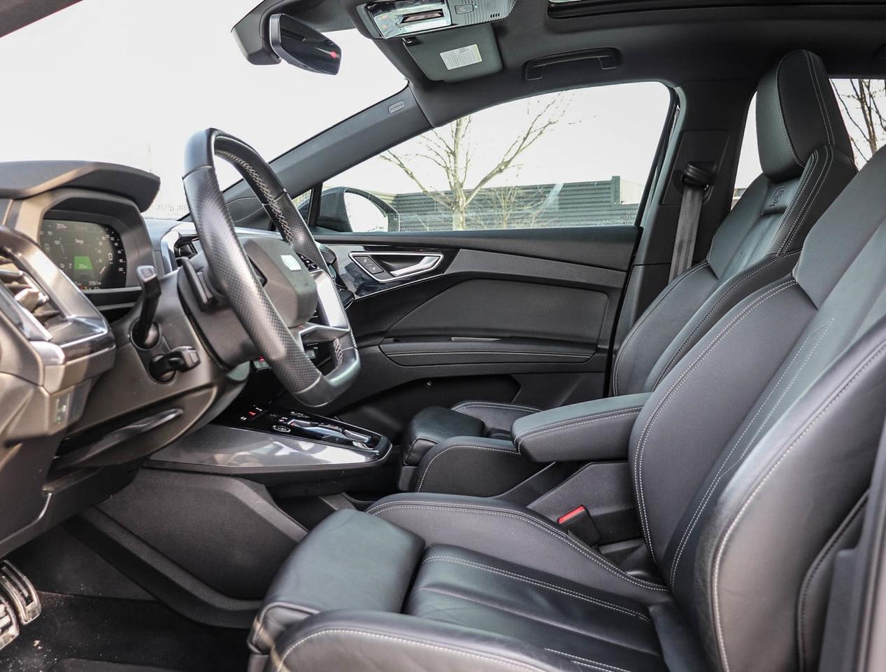 2024 Audi Q4 e-tron BASE Photo