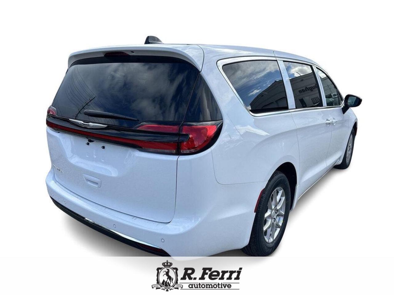 2026 Chrysler Pacifica Select Front-Wheel Drive Passenger Van Photo