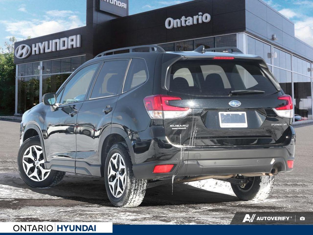 2024 Subaru Forester Touring 4dr All-Wheel Drive Photo3