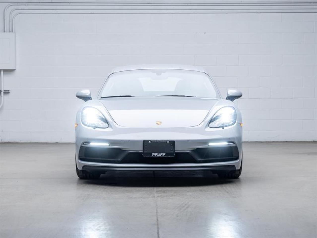 2025 Porsche 718 Cayman  Photo