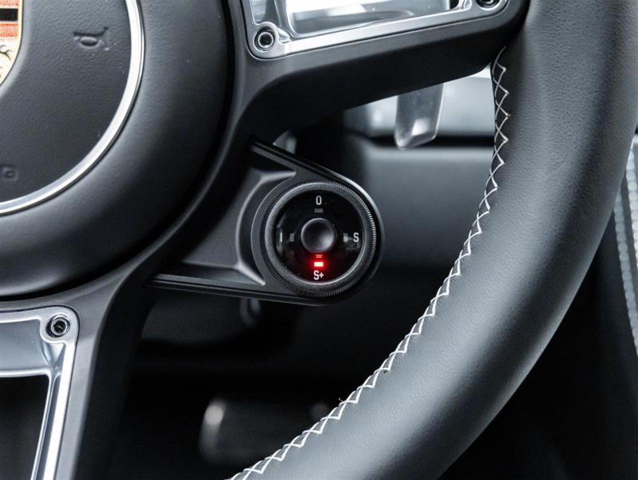 2025 Porsche 718 Cayman  Photo