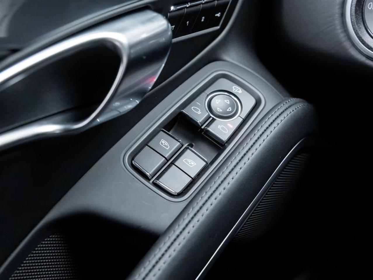 2025 Porsche 718 Cayman  Photo