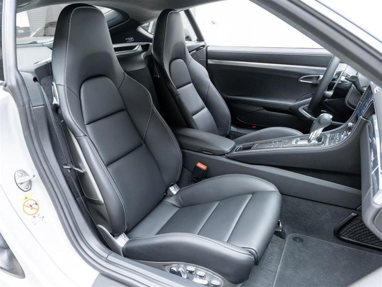 2025 Porsche 718 Cayman  Photo