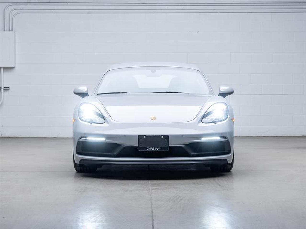 2025 Porsche 718 Cayman  Photo