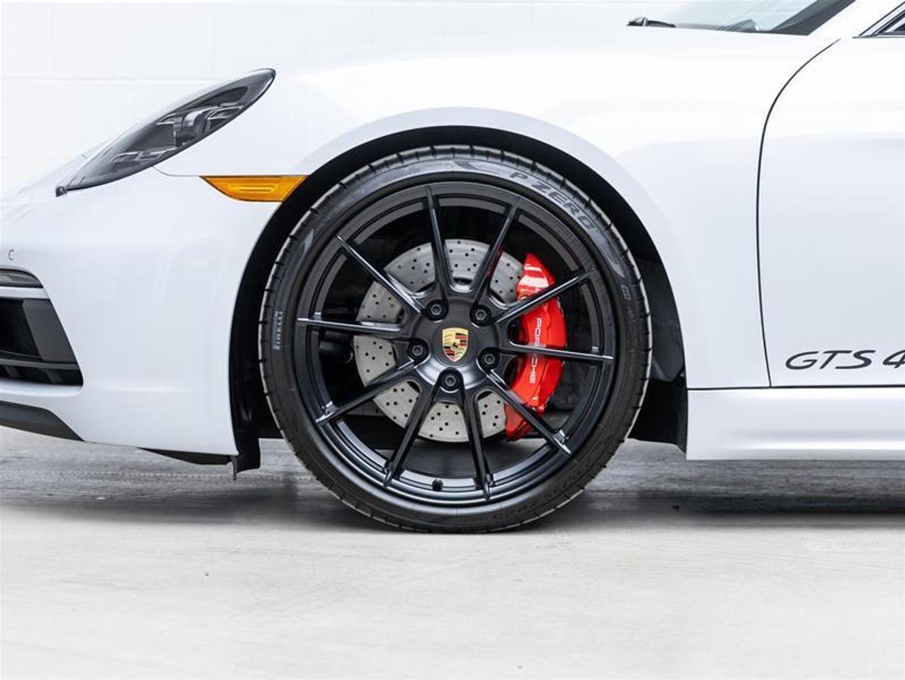 2025 Porsche 718 Cayman  Photo